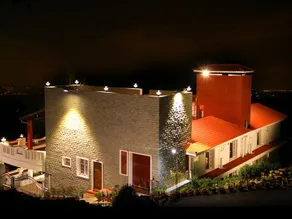 Park Royale Hotel - Image 4
