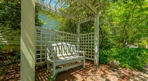 Aerie Bed & Breakfast - Image 4