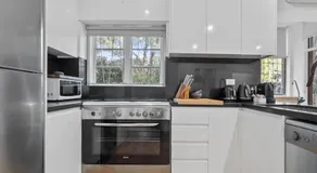 Pet-Friendly Home Just Minutes from Bondi Beach - Image 3