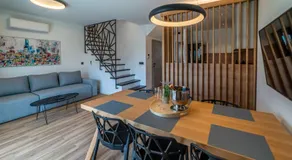 PINNA RESIDENCE - Datul - Image 2