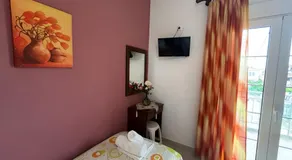 Chrysa Rooms - Image 2