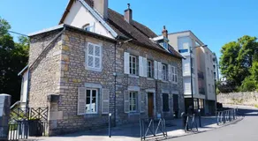 Les Glycines, un air de campagne à la ville - Image 2