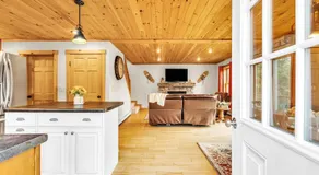 Private Chalet with Fireplace Hottub and Game Room - Image 5