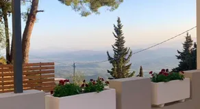 Tarsis Guest House - Image 3