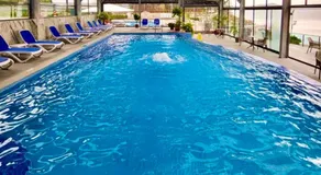 Kamelot Hotel - Image 2