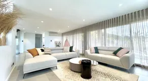 Luxe Terrigal beach Ocean View with Infinity pool - Image 3