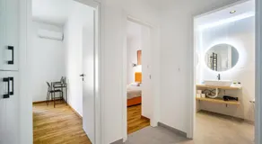 Majestic Flat with Huge Terrace in the City Center - Image 2