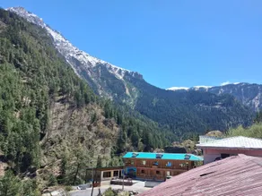 Harshil Pinewood Homestay - Image 5