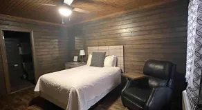 Turn On Inn - Image 2
