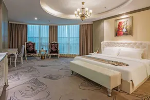 Golden Leaf Hotel - Image 2