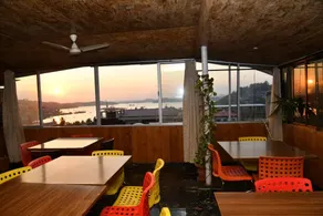 Hotel O P S Grand - Image 3