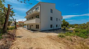 Awesome Apartment In Bibinje With Wifi - Image 3