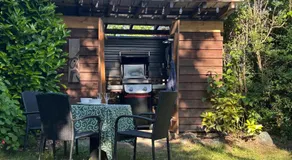 Studio Cedar Guest Cottage - Image 5