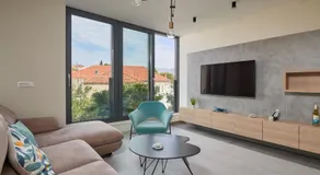 Tiffany Apartments - Image 2