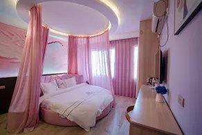 Antai Theme Hotel - Image 2