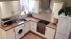 Modern 3-bedrooms house with 6 guests - Image 3