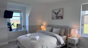Daviot Lodge - Image 2