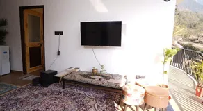 Nadantar Stays - Image 3