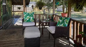 Pleasant Days Lodging Scallop room - Image 3