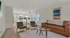 Bright 5BR Family Home -Near Airport New Albany & Easy Commute - Image 3