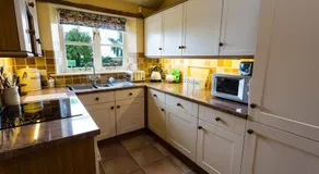 The Oak Lodge, Clematis Cottages, Stamford - Image 2