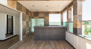Casa Grande, Cómoda y con Seguridad - Excelente Ubicación - Image 5
