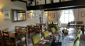 Crown & Anchor - Image 5