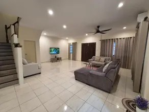 Bliss Homestay Miri - 3 Bedroom Double Storey Corner House with Netflix, Wi-Fi & hot water - Image 2