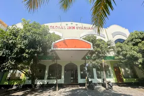 Global Inn Syariah Mitra RedDoorz near Juanda T1 Airport - Image 2