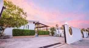 Sunshine Life Pattaya Poolvilla - Image 2