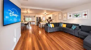 Spacious 4BR w Pool Near Legoland Game Room - Image 4