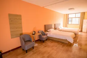 Clean Chain Hotel - Image 2