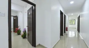 Song 99 Hotel - Image 5