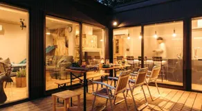 家じゅうが遊び場-すべり台-室内アスレチック-テントサウナ-150シアター-最大8名-Harelier山中湖 - Image 5