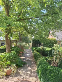 The Smarden Snug for garden lovers - Image 5
