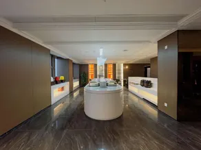 Shanghai Lotus Hotel - Image 2