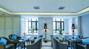 Xana Hotelle Chongqing Jiefangbei Center Branch - Image 3