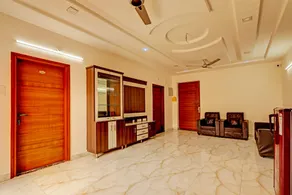 Collection O Q Suites Madhapur - Image 5