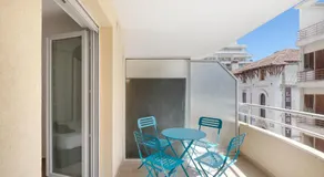 Cosy Apartment, 1 Min Walk to Beach, Heart of Juan-les-Pins - Image 4