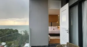 Lavanya Sea View Apartment with Resort Access - Image 4