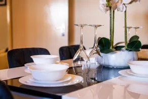 The Tudor Escape - 3 Bedroom House in Canterbury City Centre with Parking - Image 5