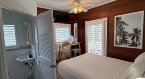 Carey's Corner - Image 2
