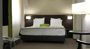 Hotel Alex - Image 2
