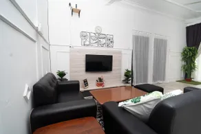 12pax Seri Skudai near UTM - Image 5