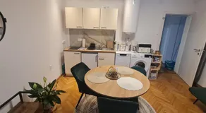 aNNa s Cozy Home with Private Forest, Canopy Terrace & Parking, near Red Bull Ring - Image 4