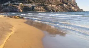 Calabardina Playa con Wifi y aire acondicionado - Image 5