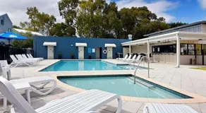 Seaside Villa Oasis - Pool & Wi-Fi - Image 4