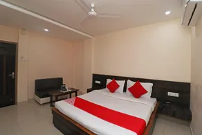 Capital O 30234 Hotel Shri Sai Amrit - Image 3
