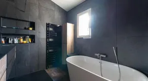 Beautiful house with a gym and sauna - Image 5