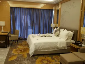 Wanning Yingbin Hotel - Image 4